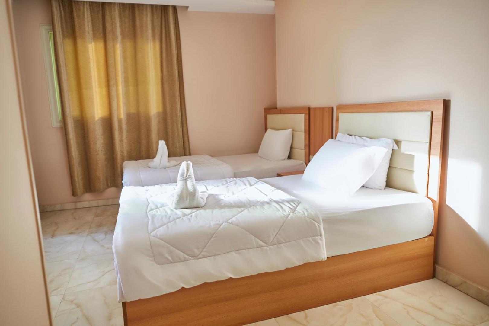 Grand Pyramid View Hotel Kafrat al Jabal Екстер'єр фото