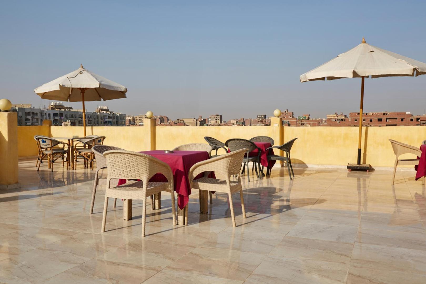 Grand Pyramid View Hotel Kafrat al Jabal Екстер'єр фото