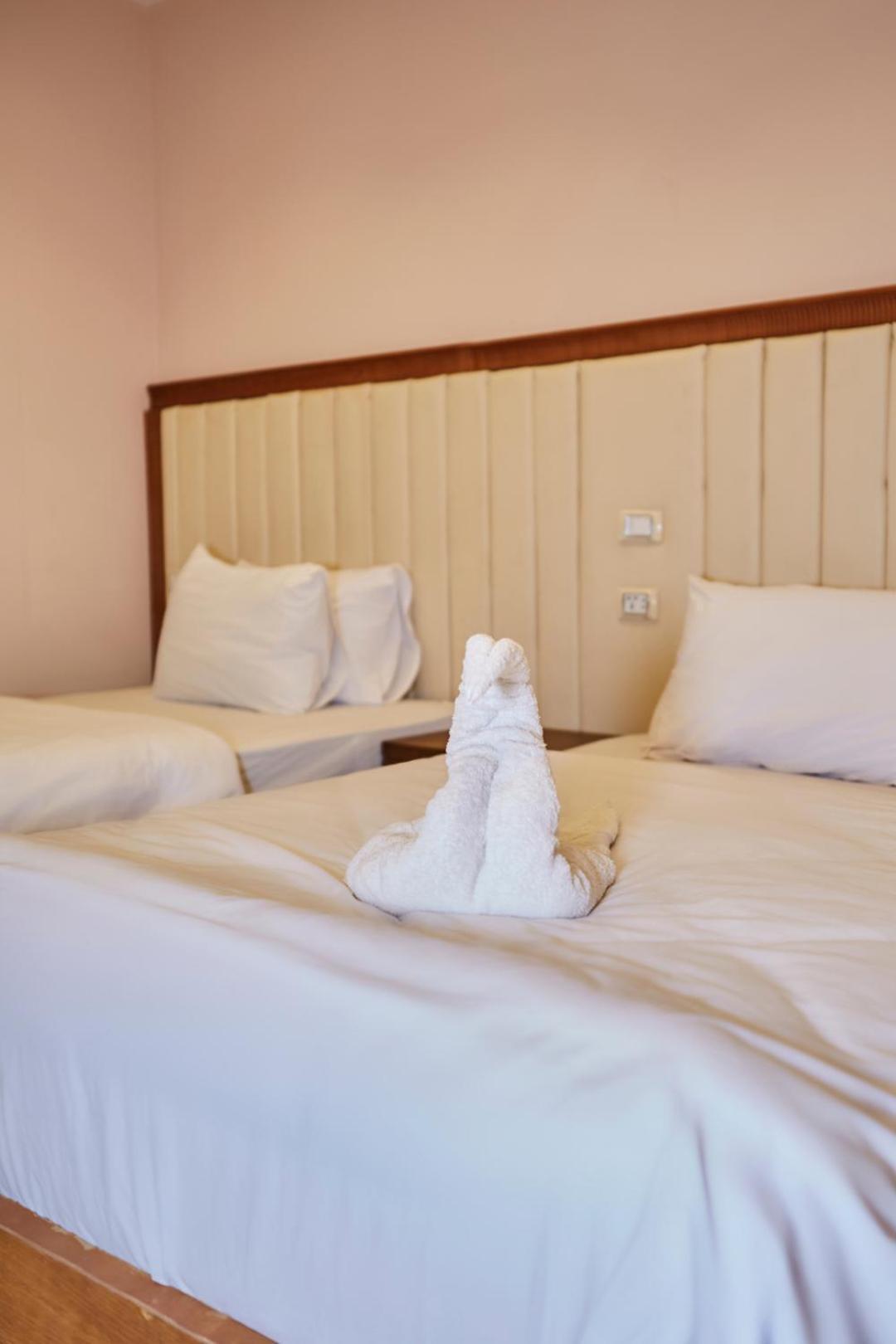 Grand Pyramid View Hotel Kafrat al Jabal Екстер'єр фото