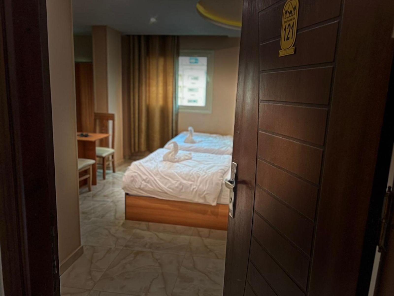 Grand Pyramid View Hotel Kafrat al Jabal Екстер'єр фото
